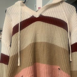 No bounderies color knitted sweater/size LG